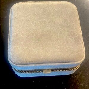 Small travel jewelery case